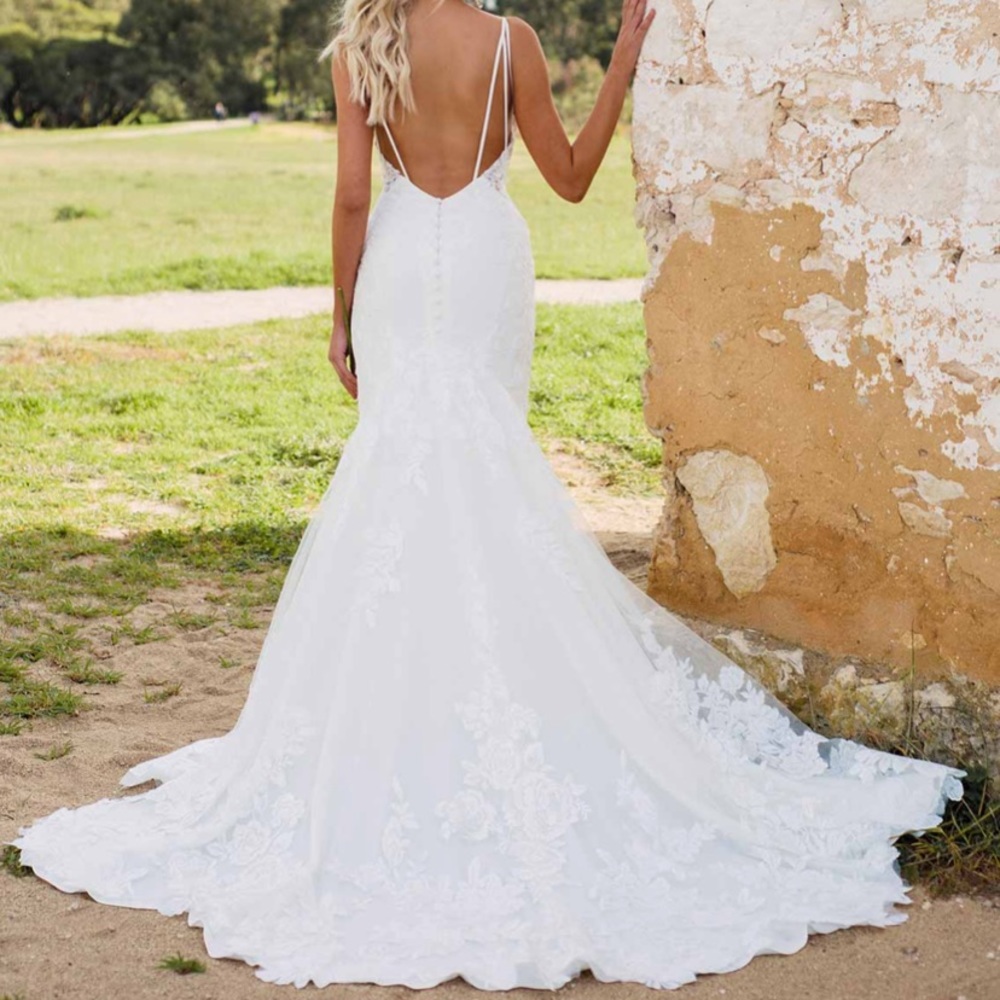 Essence of Australia Wedding Dress and Veil